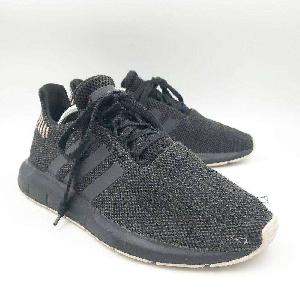 ADIDAS Swift Run 1.0 Core Black Wonder Quartz Athletic Training Shoes Womens 8